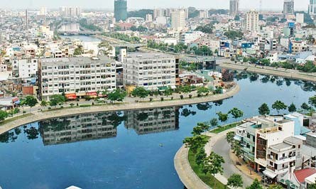 Канал Ньеулок-Тхинге – спокойный уголок посреди бурно развивающегося города - ảnh 1